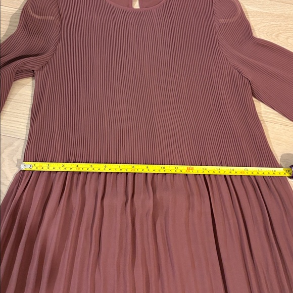 Aritzia Midi Dress - Picture 6 of 6
